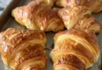 Cornetti fatti in casa freschi e croccanti
