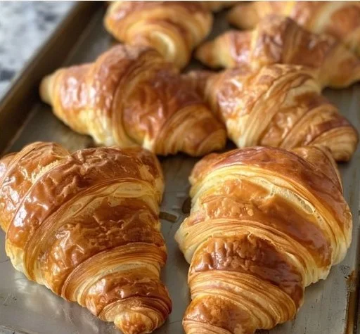 Cornetti fatti in casa freschi e croccanti