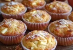 Muffin di Quark e Mela freschi su un piatto