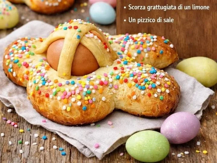 Scarcelle Pugliesi decorate, dolci tipici della tradizione culinaria pugliese.