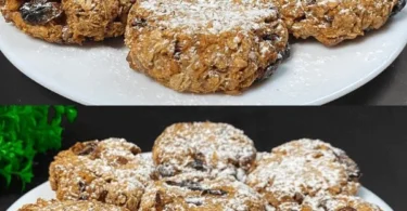 Biscotti di mele, banane e mirtilli freschi su un piatto decorativo.