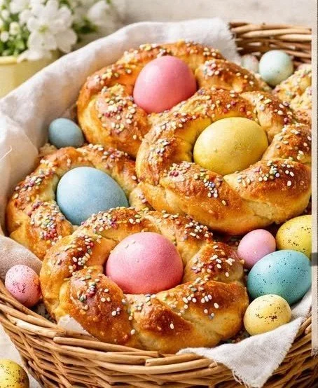 Brioche di Pasqua tradizionale italiana, dolce tipico per le festività pasquali.