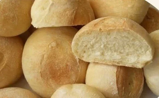 Panini all'Olio d'Oliva: una prelibatezza da assaporare con ingredienti freschi