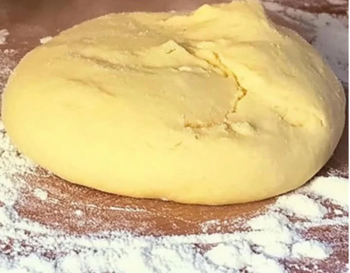 Pasta Frolla di Benedetta pronta per essere utilizzata in una crostata