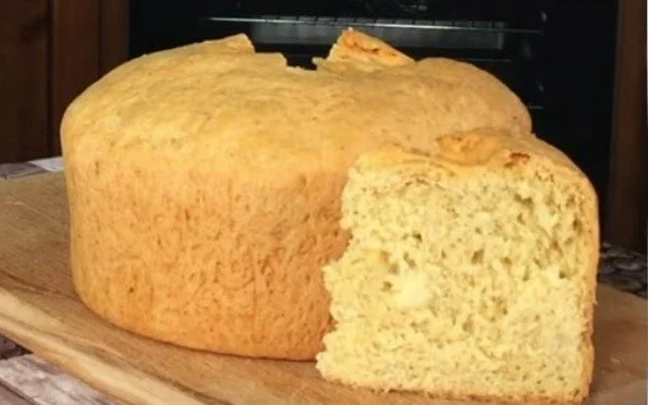 Pizza di Pasqua al Formaggio - Crescia Marchigiana, ricetta tradizionale