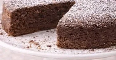 Torta al Cioccolato al Bicchiere con panna e cioccolato fondente