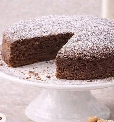 Torta al Cioccolato al Bicchiere con panna e cioccolato fondente