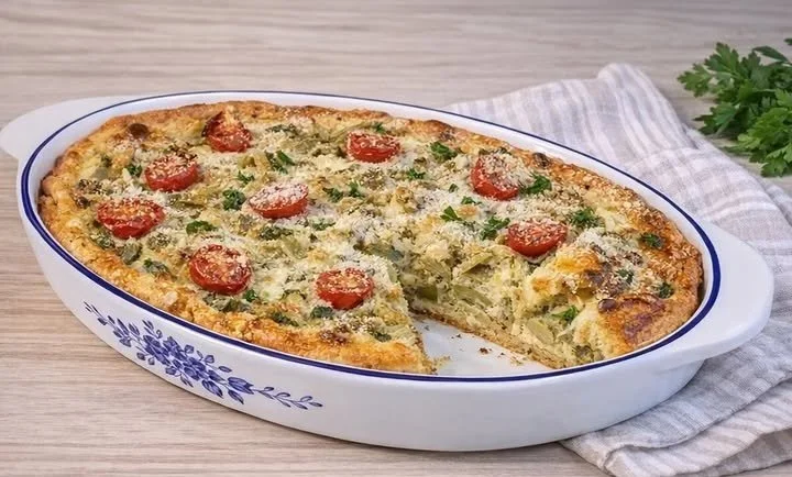 Torta Salata ai Carciofi, deliziosa ricetta italiana con carciofi freschi.